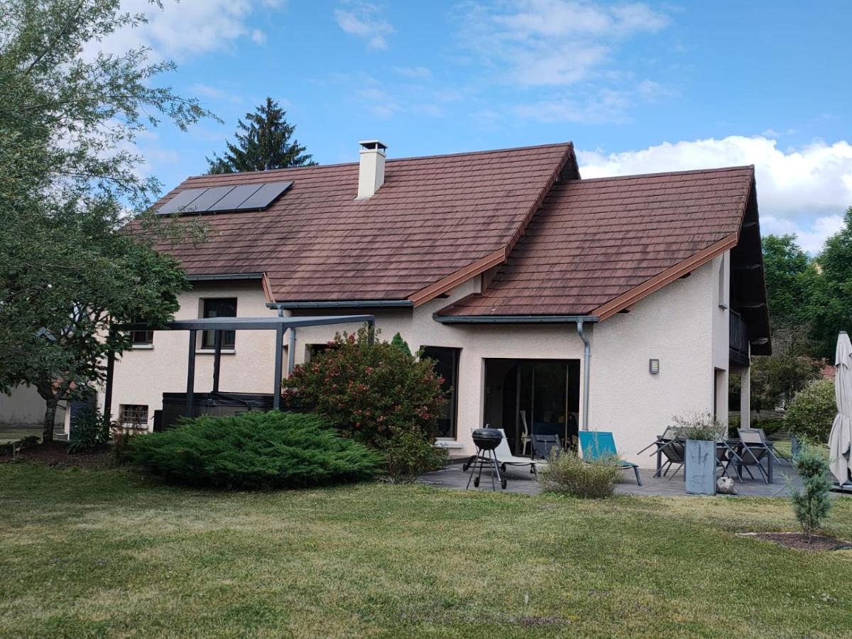 La Champagnolaise Holiday home *